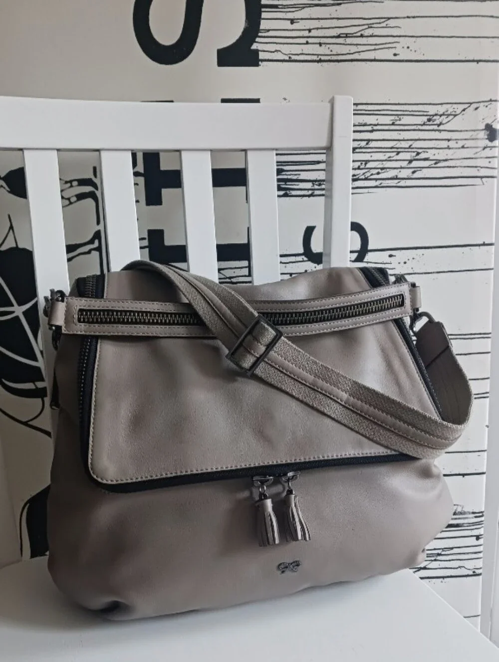 Anya Hindmarch Bits & Bobs Maxi Zip Hobo Shoulder/ Crossbody Bag